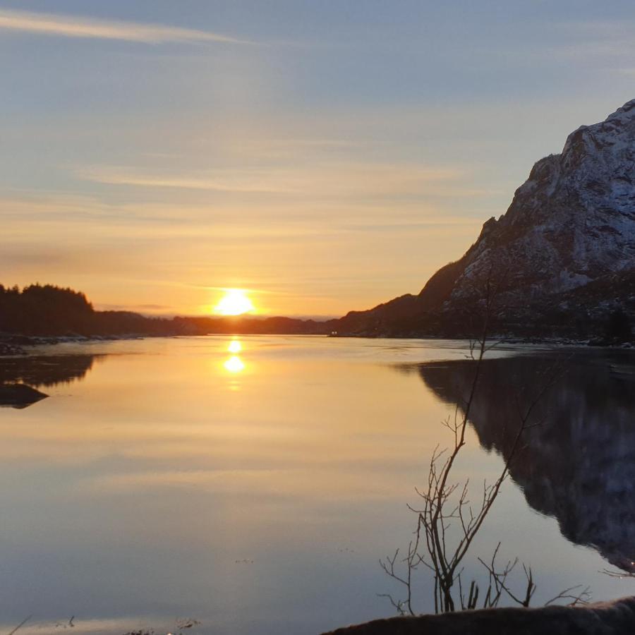 Nydelig Hytte I Kabelvag Lofoten Villa Exterior foto